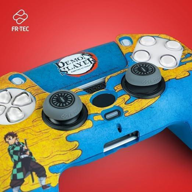 BLADE, FR·TEC (DSPS5CPTAN) PS5 DEMON SLAYER COMBO PACK TANJIRO (HARD SKIN + GRIPS + TOUCHPAD STICKER)